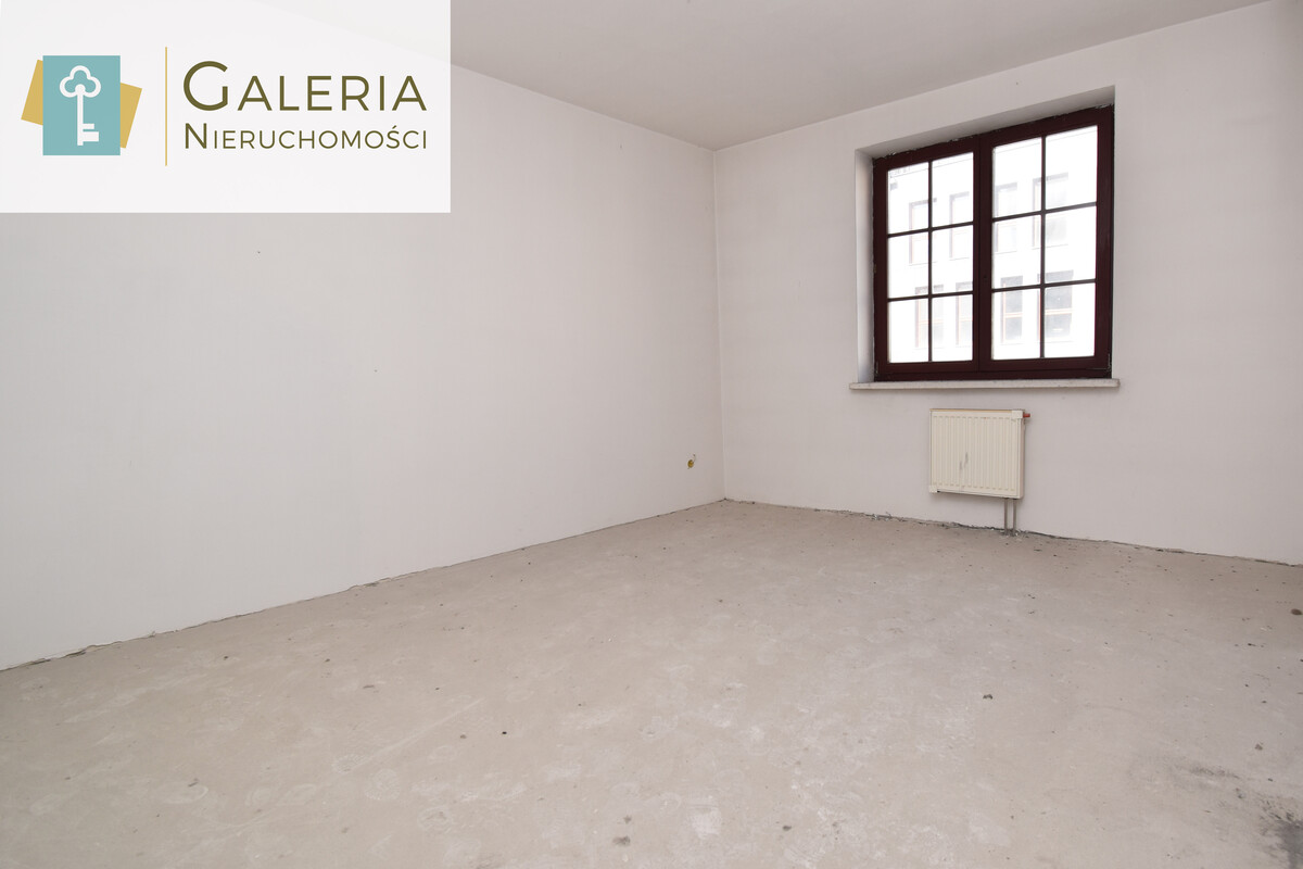 Elbląg GALERIA NIERUCHOMOŚCIZ pasji i miłości do nieruchomościNa sprzedaż: Trzypokojowe mieszkanie w sercu Starego
