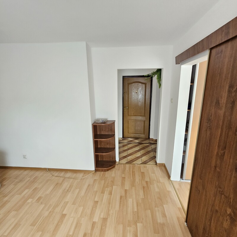 Elbląg DOM NIERUCHOMOŚCIOFERUJEMY NA SPRZEDAŻMIESZKANIE 2 POKOJOWEPow. 32 m2Blisko Park