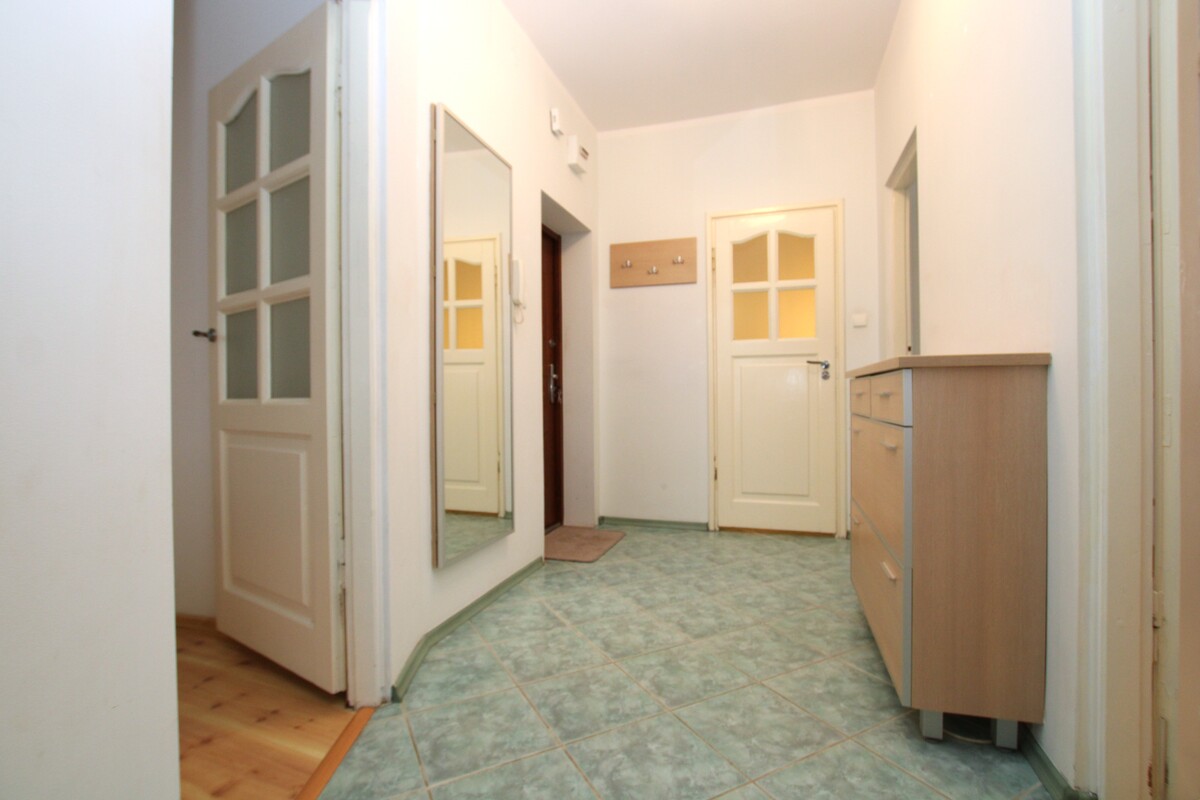 Elbląg NIERUCHOMOŚCI ANNA KRASZEWSKA Mieszkanie 3-pokojowe na Starym Mieście ul. Stary Rynek