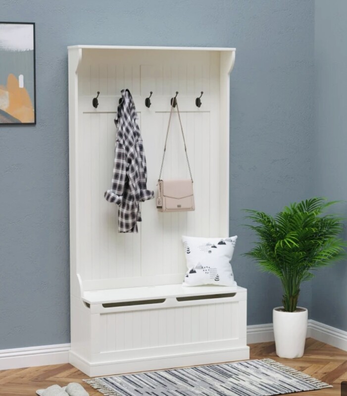 Elbląg Sprzedam meble pokojowe:
-ciemnozielony fotel Ikea 150 zł 
-łóżko sosnowe jednoosobowe 200 zł  
- biurko