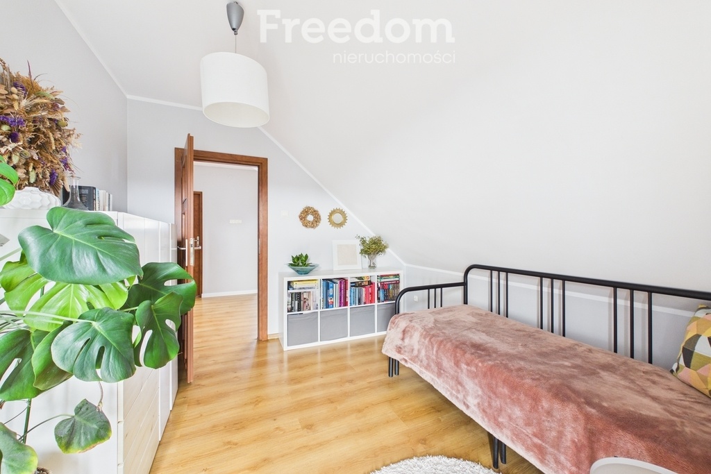 Elbląg FREEDOM NIERUCHOMOŚCISprzedam dom - Elbląg. Z przyjemnością prezentuję ofertę sprzedaży bardzo