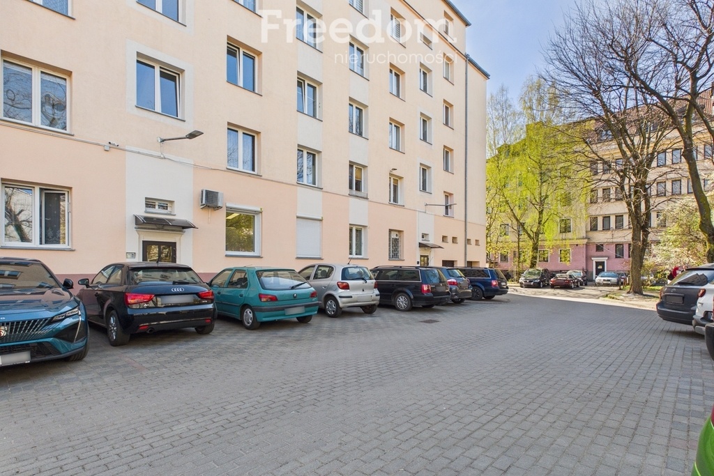 Elbląg FREEDOM NIERUCHOMOŚCIWynajmę mieszkanie - Elbląg, Giermków. Kawalerka w centrum Elbląga – wygodna lokalizacja i