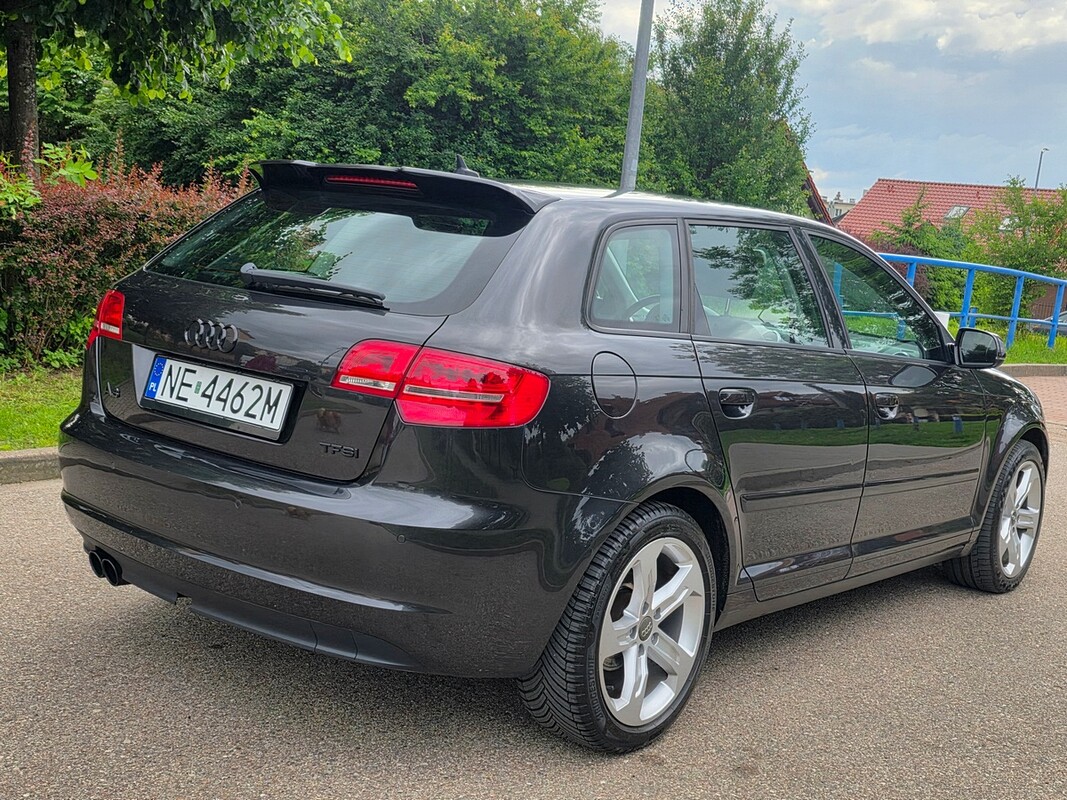 Elbląg Audi A3Silnik :BenzynaFULL Led Bi-xenon NAVI PDCOpłacony-ZarejestrowanyRok produkcji 2012