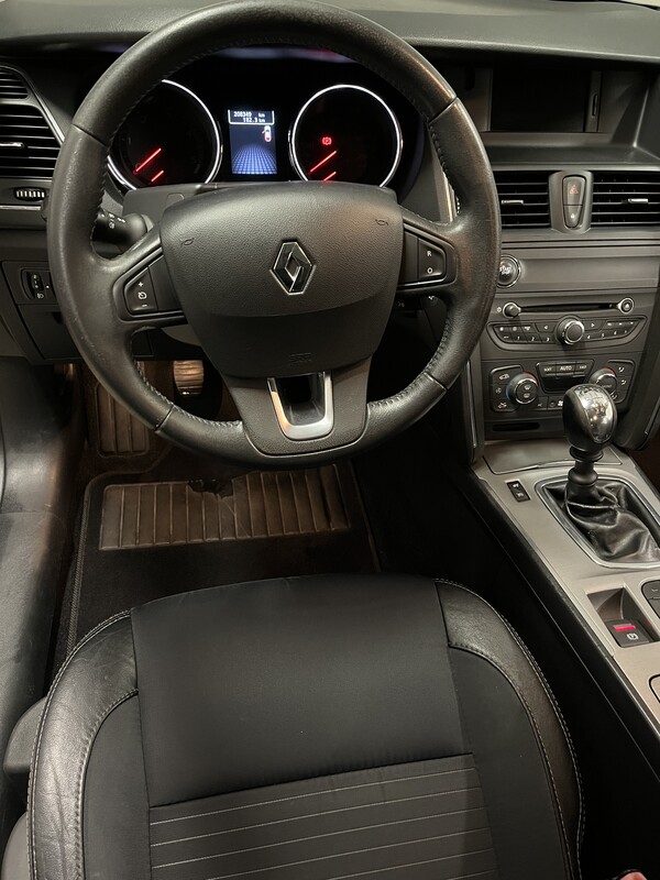 Elbląg Renault Latitude 2.0DCi Diesel 150KM 2011r przebieg 208323 km serwisowany w ASO ( segment wyżej niż Laguna,
