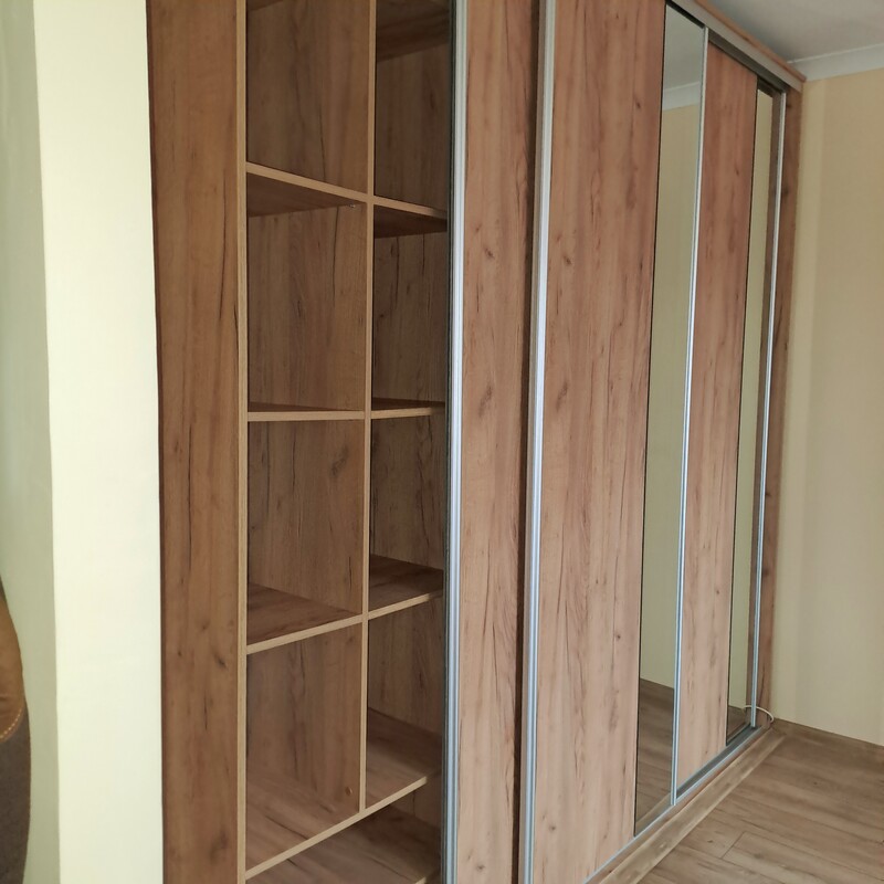 Elbląg Wynajmę mieszkanie w Elblągu ul Kościuszki/ wieżowiec/ 42 m dwa pokoje / salon oddzielna kuchnia sypialnia/ w