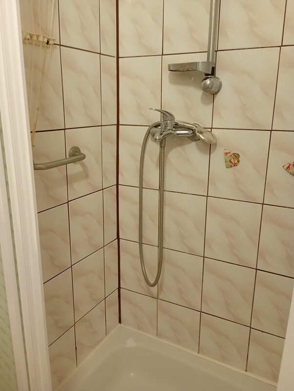 Elbląg Wynajmę mieszkanie o powierzchni 40, m², usytuowane na pierwszym piętrze w doskonałej lokalizacji –