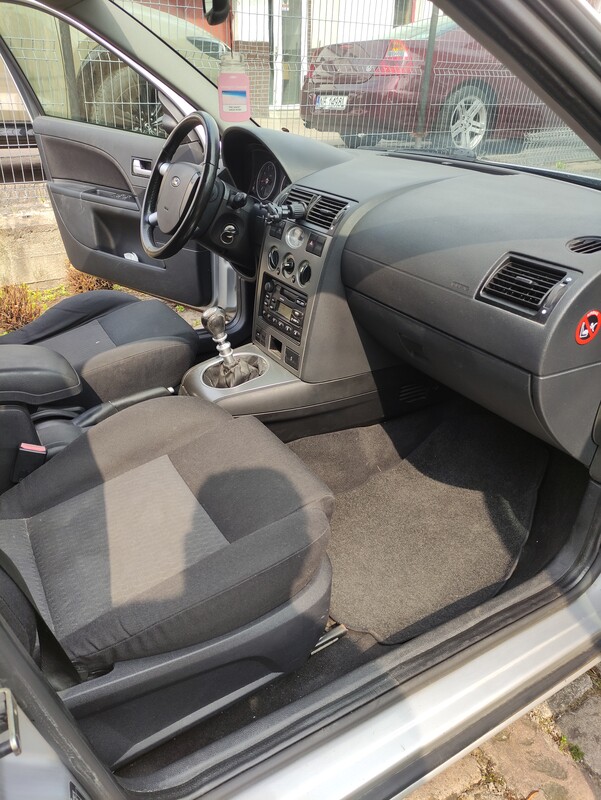Elbląg Sprzedam Forda Mondeo MK3 z 2002 roku, silnik benzynowy. Samochód komfortowy, przestronny i dobrze sprawdza się