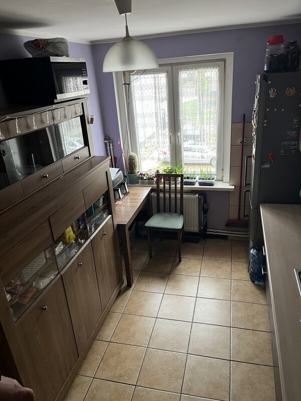 Elbląg Sprzedam 2 pokojowe mieszkanie o powierzchni ok 40m2 położone przy ulicy Wiejskiej w Elblągu.