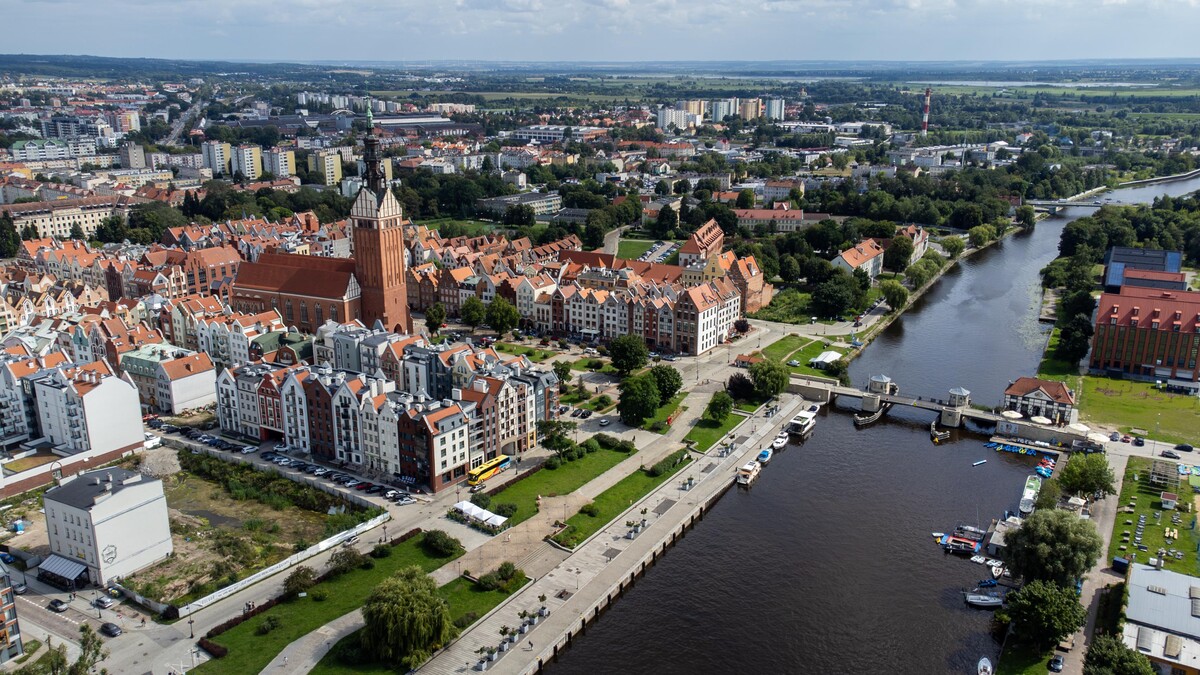 Elbląg TO MY SPRZEDAJEMYNIERUCHOMOŚCI W TYM MIEŚCIEBIURO NIERUCHOMOŚCIAMERICAN HOMEFOR SALE - APARTAMENT - STARY RYNEK