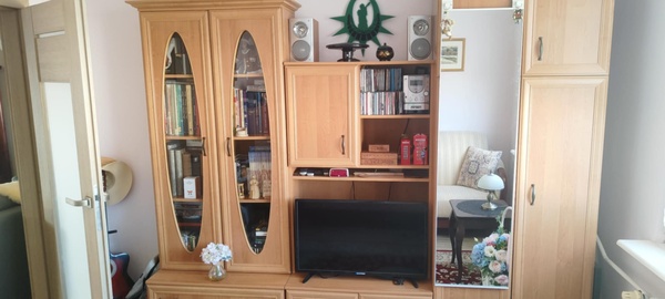 Elbląg Za darmo oddam meble w dobrym stanie: meblościankę, komodę, biurko. Odbiór osobisty.