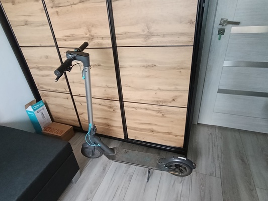 Elbląg Hulajnoga Elektryczna Motus Scooty 350 W (8,5)
Witam, mam do sprzedania używaną hulajnogę elektryczną Motus.