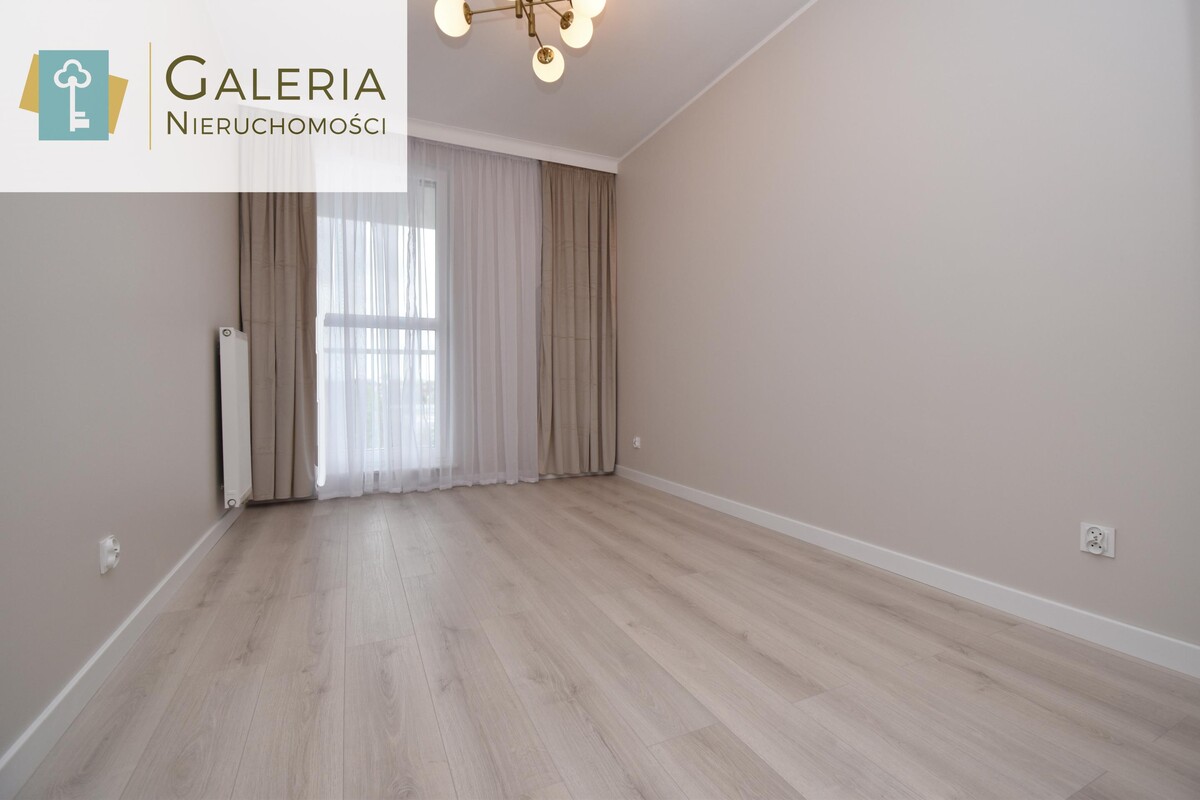Elbląg GALERIA NIERUCHOMOŚCIZ pasji i miłości do nieruchomościNa sprzedaż: 3 pokoje pełne stylu – gotowe do