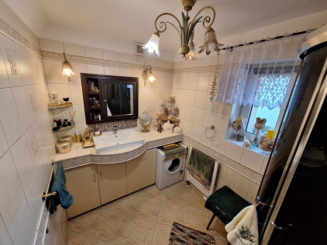 Elbląg Sprzedam dom w zabudowie bliźniaczej z dwoma garażami położony w Tolkmicku. Powierzchnia działki