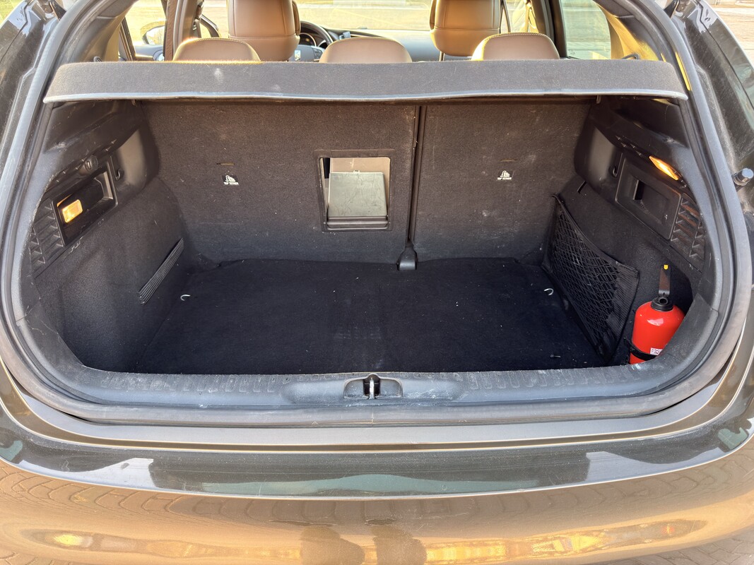 Elbląg Witam, Na sprzedaż mam samochód Citroen DS4 z 2011r. (data pierwszej rejestracji 2012), SoChic w wersji