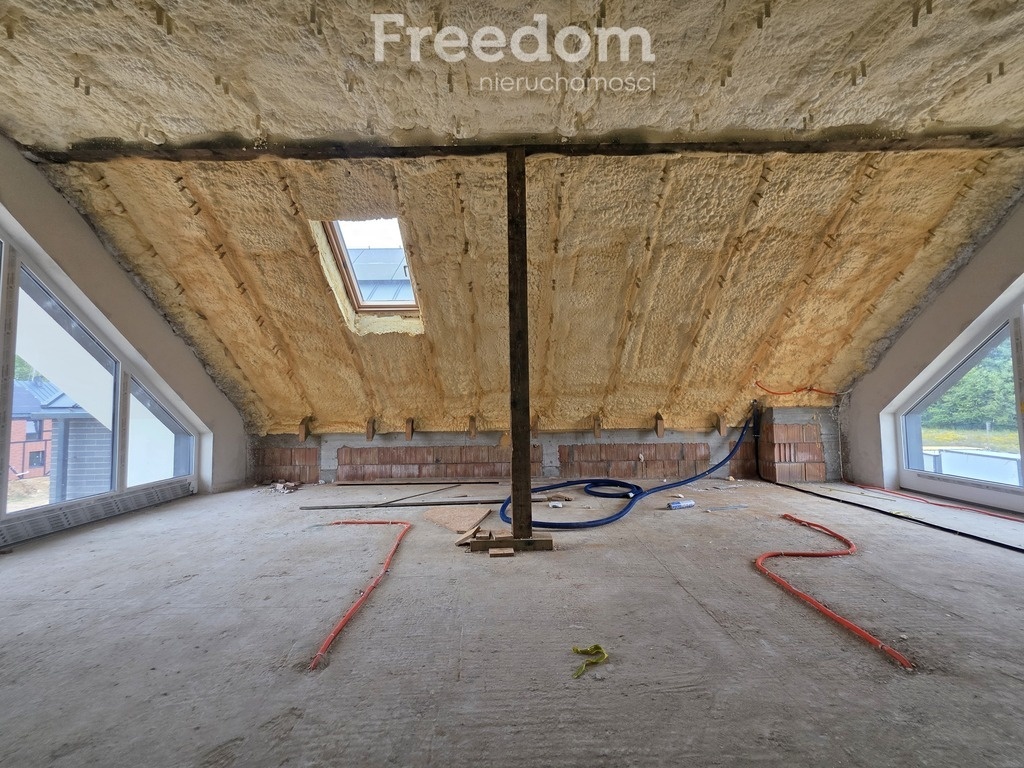 Elbląg FREEDOM NIERUCHOMOŚCISprzedam dom - Elbląg, Druskiennicka. Nowoczesny dom w zabudowie bliźniaczej – Osiedle