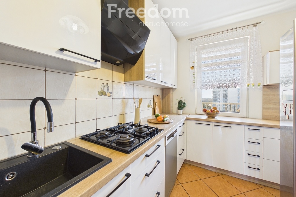 Elbląg FREEDOM NIERUCHOMOŚCISprzedam mieszkanie - Elbląg, Częstochowska. Mieszkanie położone w bardzo pożądanej i