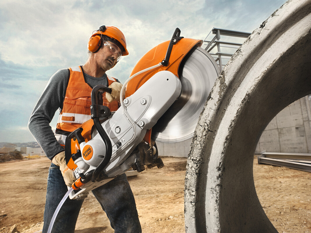 Elbląg Techtrans przedstawia:MAKSYMALNA WYDAJNOŚĆ CIĘCIA Odkryj pełną ofertę tarcz do przecinarek STIHL