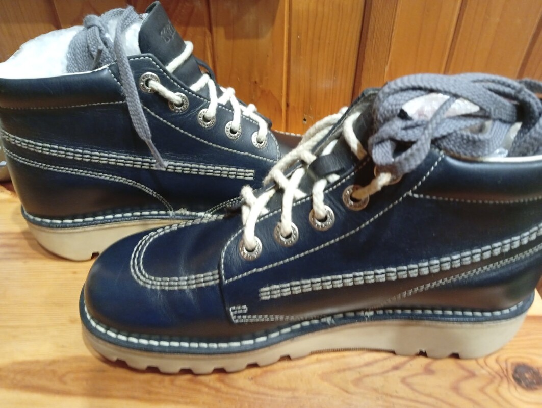 Elbląg Okazja!! sprzedam damskie botki skórzane Kickers nowe nie uzywane w oryginalnym kartonie buty unisex dla