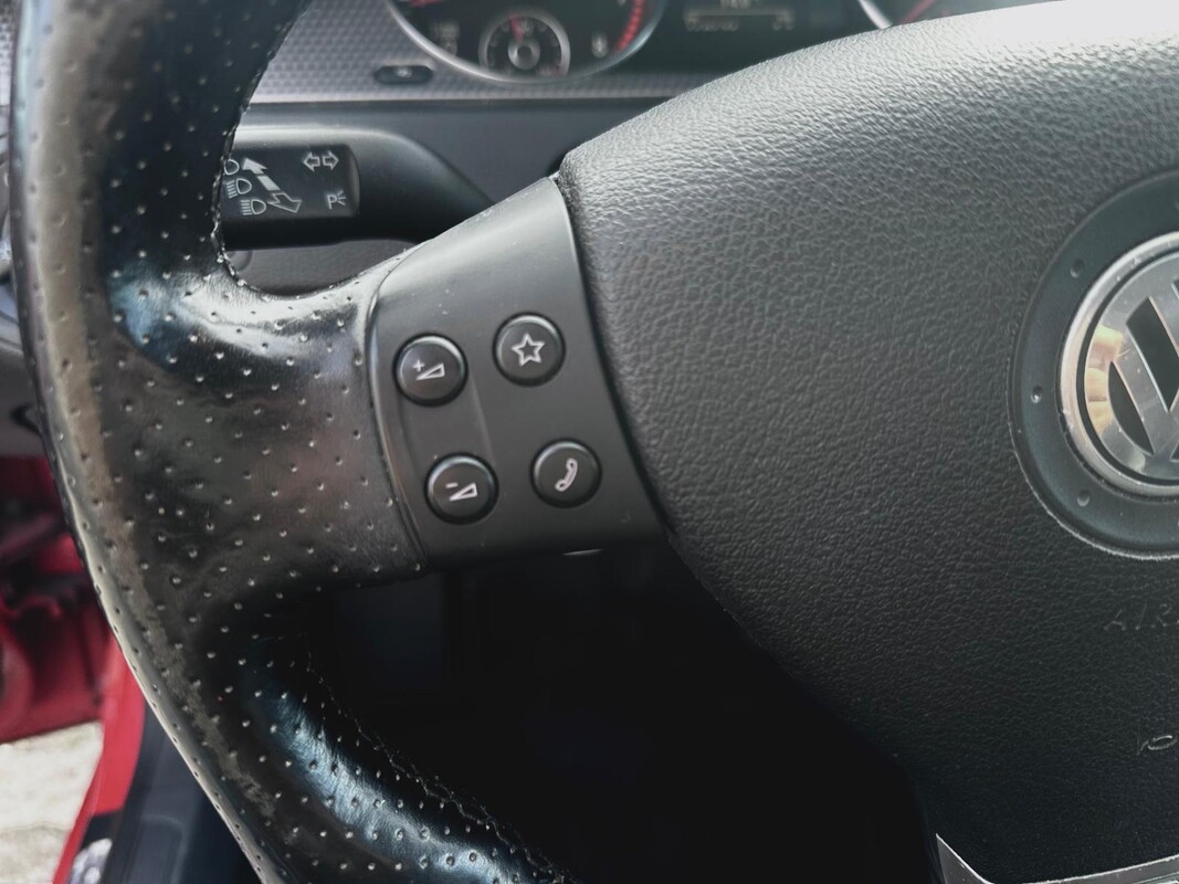 Elbląg Volkswagen Passat 2.0 R z 2009 roku, 200PS