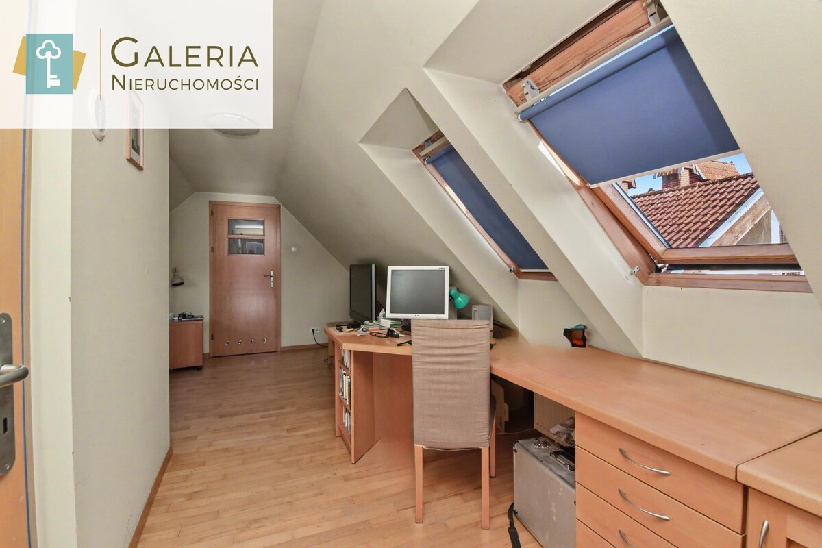 Elbląg GALERIA NIERUCHOMOŚCIZ pasji i miłości do nieruchomościNa sprzedaż: Dwa poziomy | 5 pokoi | 104m2ul.