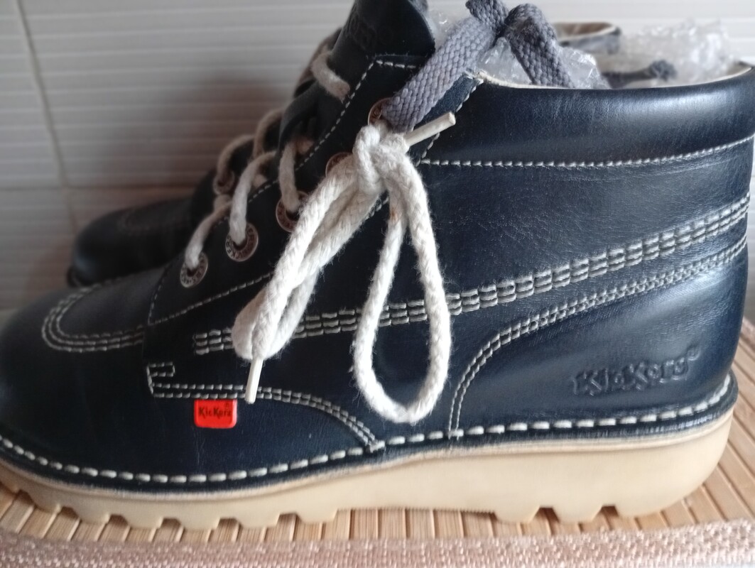 Elbląg Okazja!! sprzedam damskie botki skórzane Kickers nowe nie uzywane w oryginalnym kartonie buty unisex dla