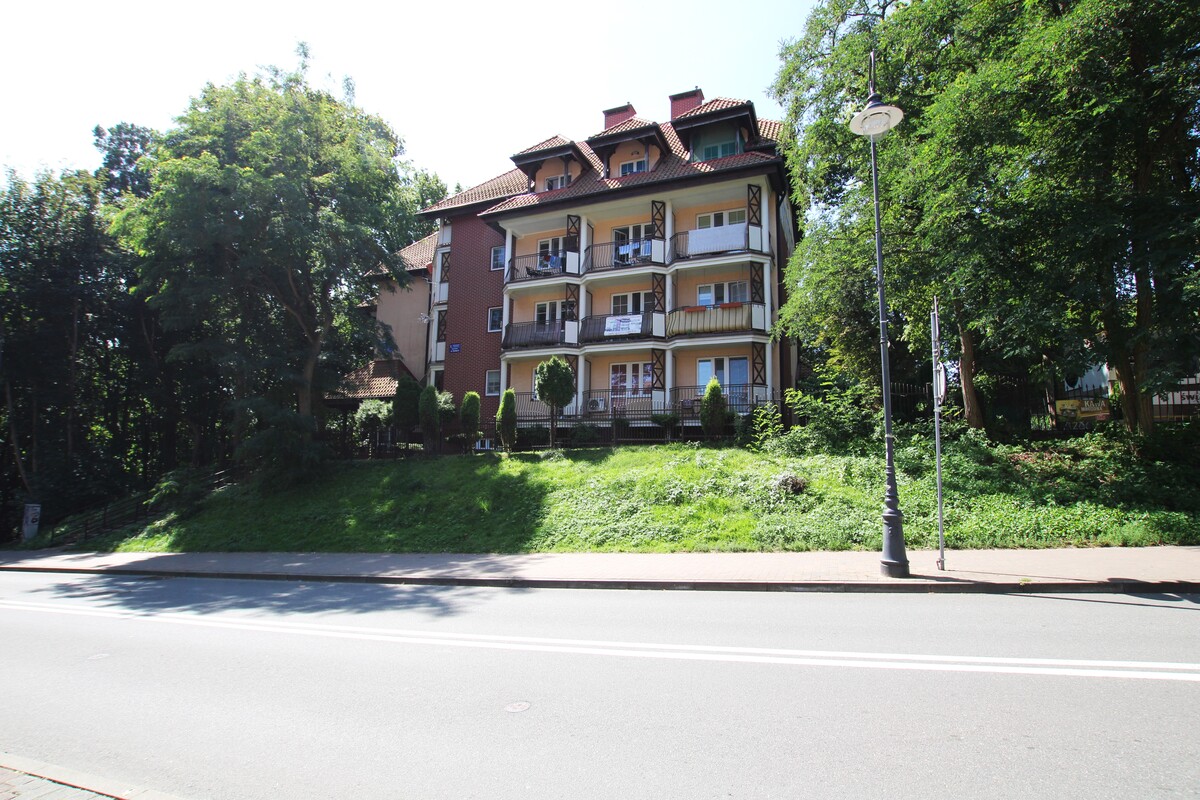 Elbląg NIERUCHOMOŚCI ANNA KRASZEWSKAApartament 2-pokojowy w Krynicy Morskiej 500 metrów od plażyul. Portowa