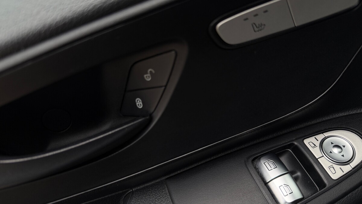 Elbląg Sprzedam swój samochód jakim jest Mercedes-Benz Vito , z silnikiem diesla o pojemności 2.2Auto w bardzo dobrym