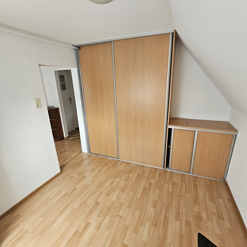 Elbląg DOM NIERUCHOMOŚCIOFERUJEMY NA SPRZEDAŻMIESZKANIE 2 POKOJOWEPow. 32 m2Blisko Park