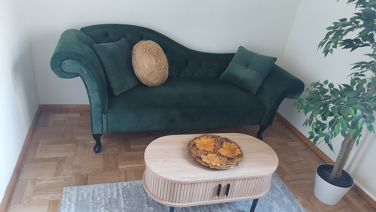 Elbląg Sofa Komoda PUF RATTAN WIKLINA PIĘKNY TEŻ JAKO STOLIK Zachwycający serwis w stylu angielskim oraz różne