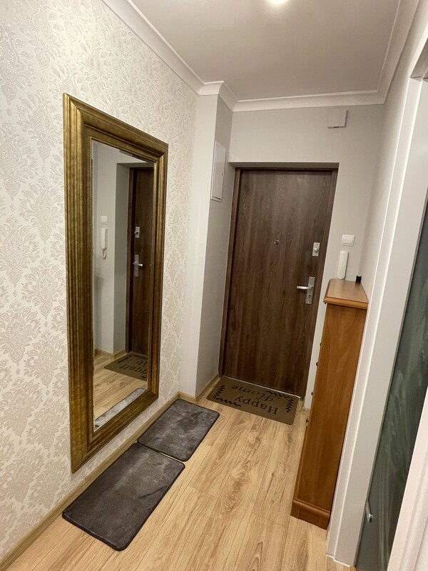 Elbląg Do wynajęcia apartament (najem okazjonalny) położony na Starym Mieście w Elblągu przy ul. Wieżowej z miejscem