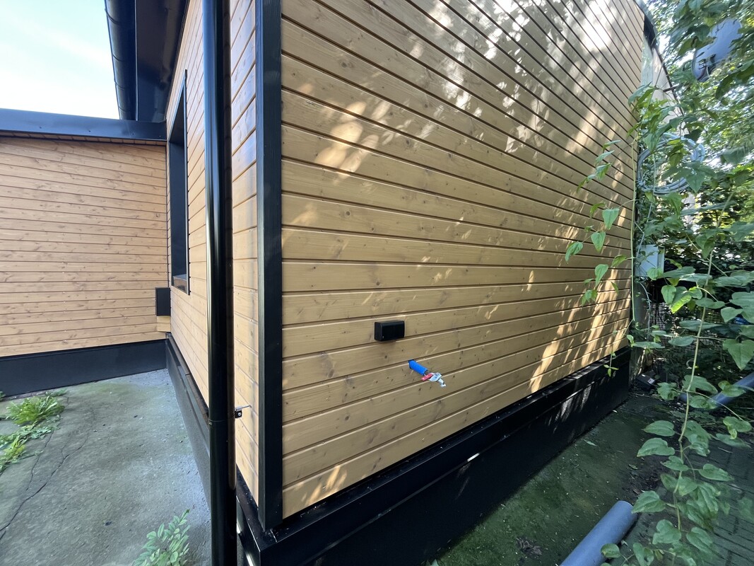 Elbląg Oferuję sprzedaż mieszkania na parterze w Elblągu.film