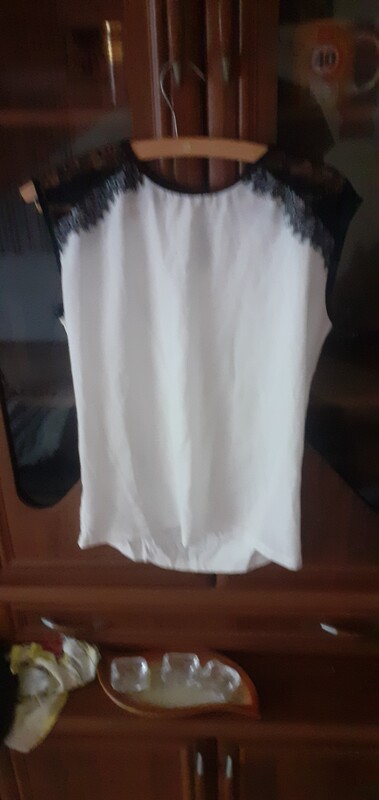 Elbląg Sprzedam odzież damską za symboliczne 50zl. .. .ciuszki w rozmiarze od s do L. .. .. .są kurtki, szaliczki,