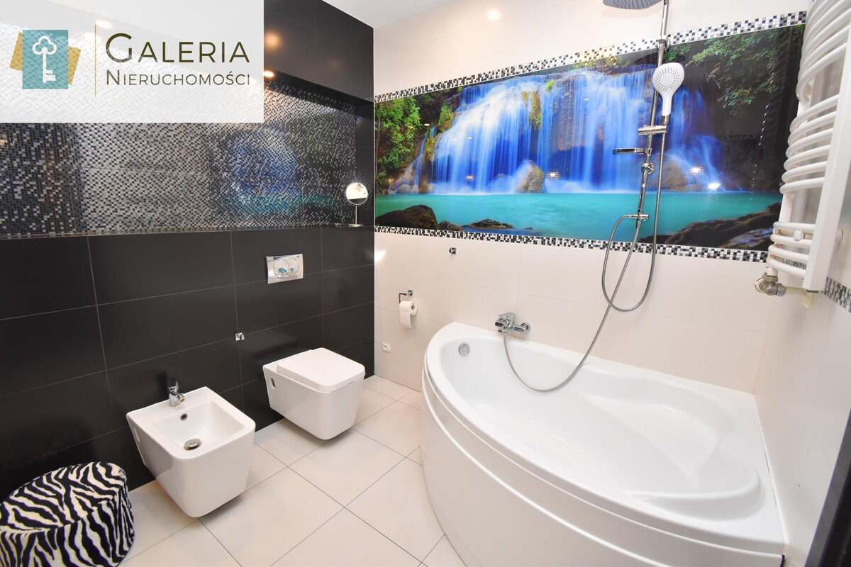 Elbląg GALERIA NIERUCHOMOŚCIZ pasji i miłości do nieruchomościNa sprzedaż: Wyjątkowy przestronny 3-pokojowy apartament
