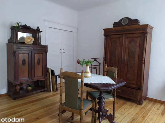Elbląg SPRZEDAM  KRZESŁA, FOTELE STOŁY PUFY  KOMODY. SZAFĘ. SOFĘ