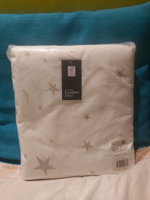 Elbląg Sprzedam dwa nowe komplety pościeli 240×220 cm. Jeden 55 zł. Za oba 100 zł.