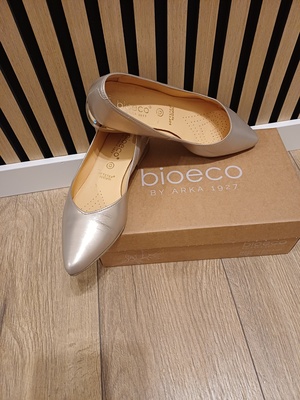 Elbląg SPRZEDAM SKÓRZANE BUTY DAMSKIE BALERINY. MARKI BIOECO BY ARKA, rozmiar 37,na szczupłą stopę,