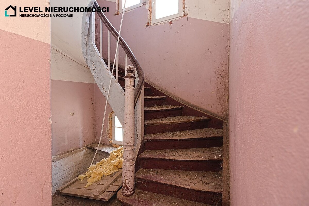 Elbląg LEVEL NIERUCHOMOŚCI Dawny dworzec w Tolkmickuul. Morska NIERUCHOMOŚCI NA POZIOMIE