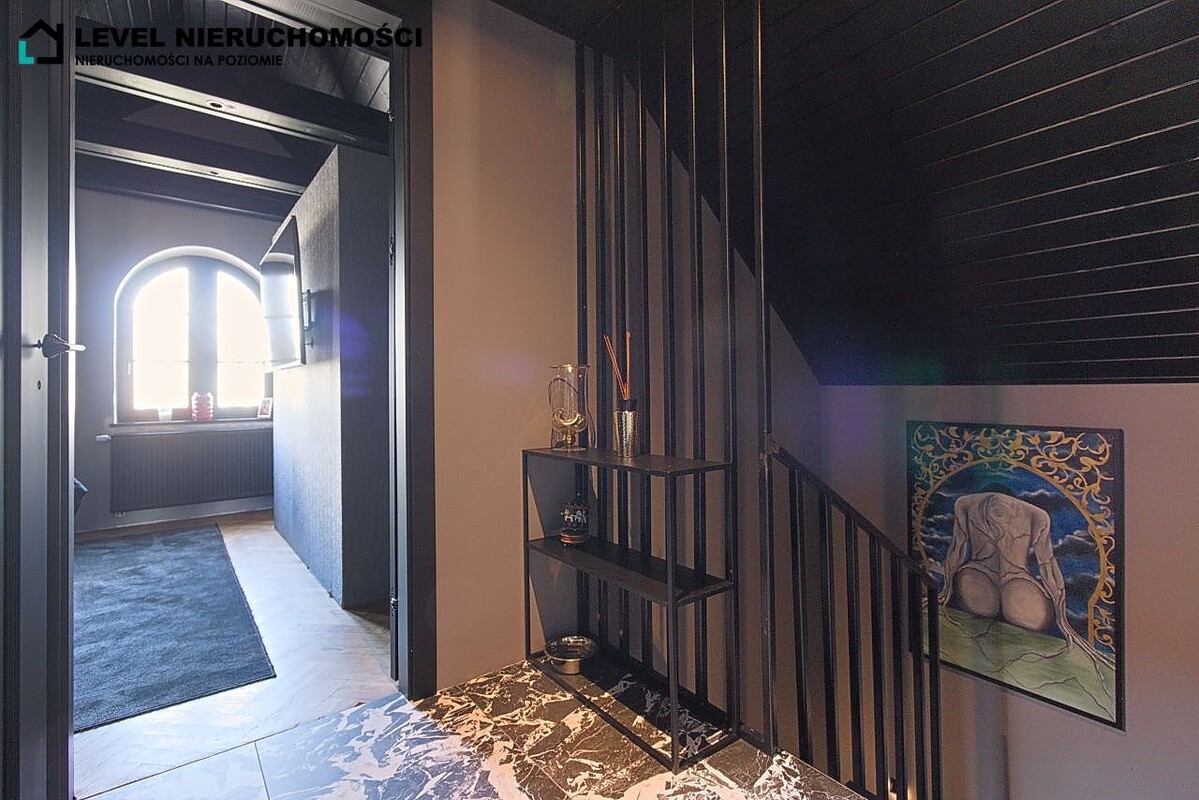 Elbląg LEVEL NIERUCHOMOŚCIMieszkane dwupoziomowe na starówceul. Mostowa107,74 m2NIERUCHOMOŚCI NA POZIOMIE