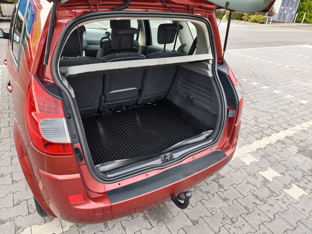 Elbląg Renault Scenic 2008 rok1.6 benzyna 112 KMStan bardzo dobryZadbanyMały przebieg