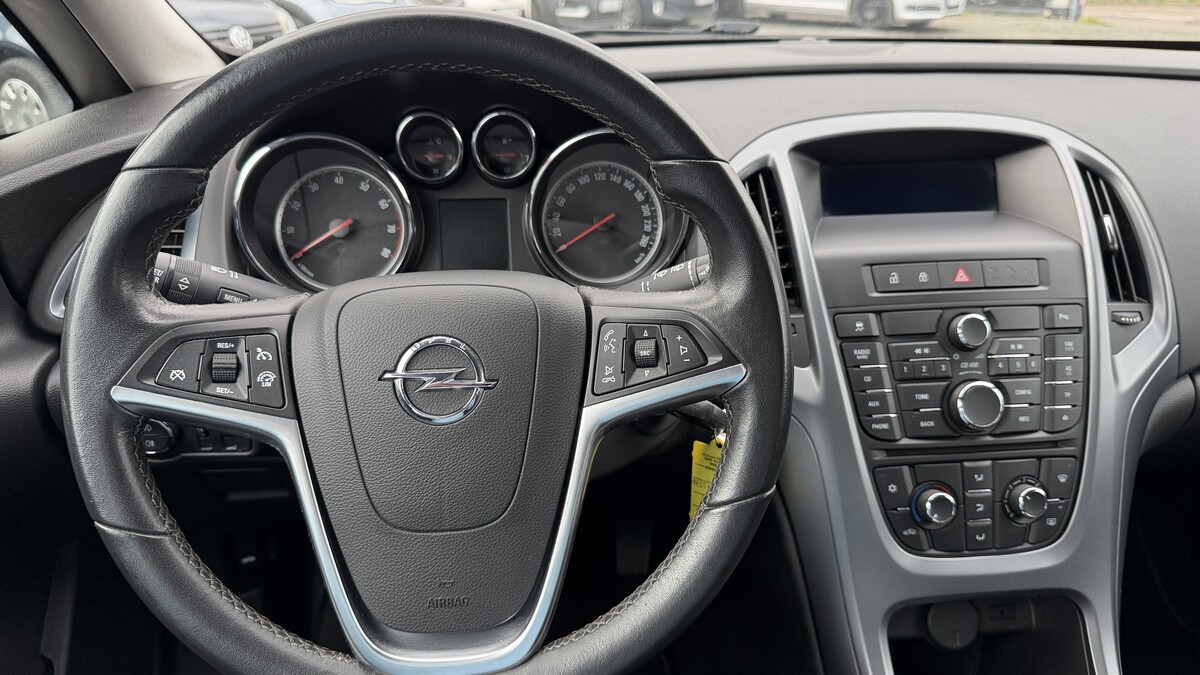 Elbląg Auto Leew LEWANDOWSKI Kupujemy i Sprzedajemy tylko dobre auta Za auta z Polskiego Salonu Płacimy Najwięcej OPEL