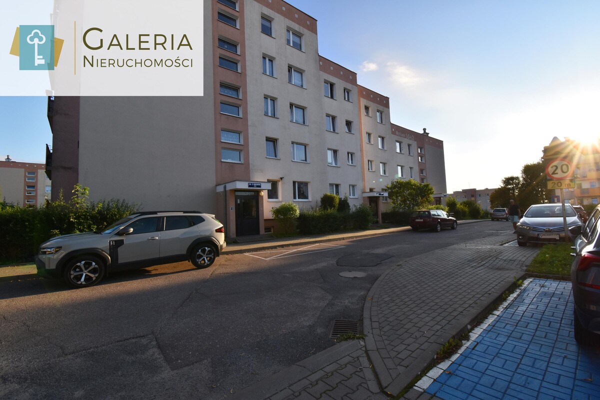 Elbląg GALERIA NIERUCHOMOŚCIZ pasji i miłości do nieruchomościNa sprzedaż: Jasne, przestronne, trzypokojowe mieszkanie