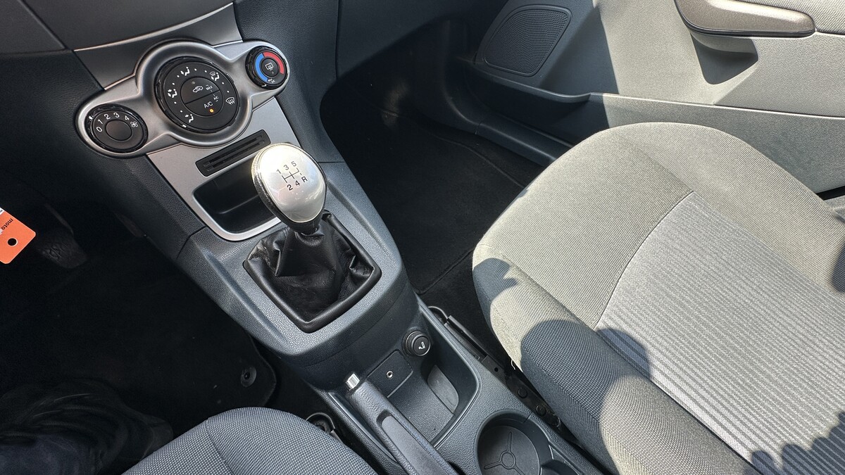 Elbląg Auto Leew LEWANDOWSKI Kupujemy i Sprzedajemy tylko dobre auta Za auta z Polskiego Salonu Płacimy Najwięcej FORD