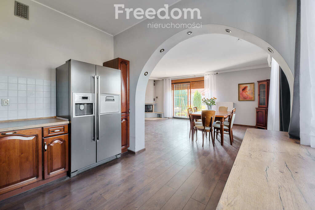 Elbląg FREEDOM NIERUCHOMOŚCISprzedam dom - Elbląg, Freta. Wymarzony dom z możliwością prowadzenia biznesu –