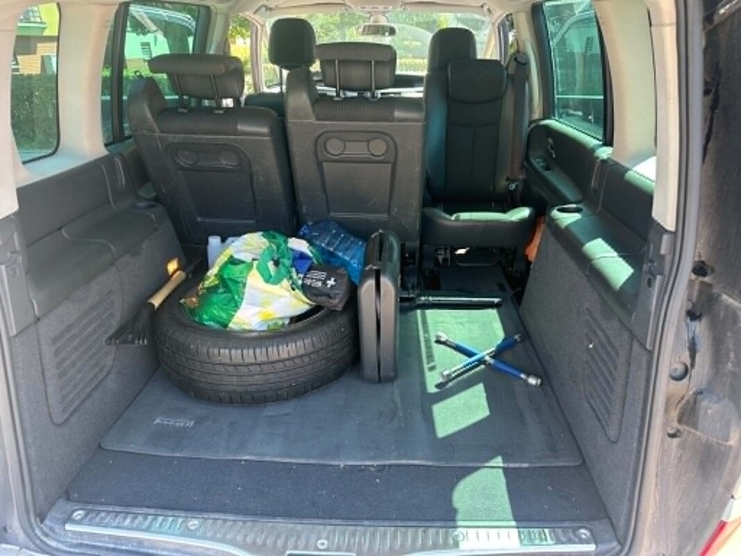 Elbląg Sprzedam w DOBREJ CENIE - RENAULT ESPACE Samochód jest sprawny i na chodzie. Kilka rzeczy do zrobienia.
