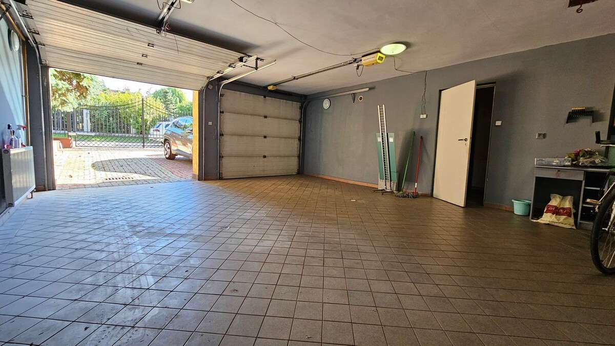 Elbląg BIURO NIERUCHOMOŚCISZULC& SZULCPowierzchnia domu: 320 m2Powierzchnia działki: 472 m2Dom w Elblągu przy ul.