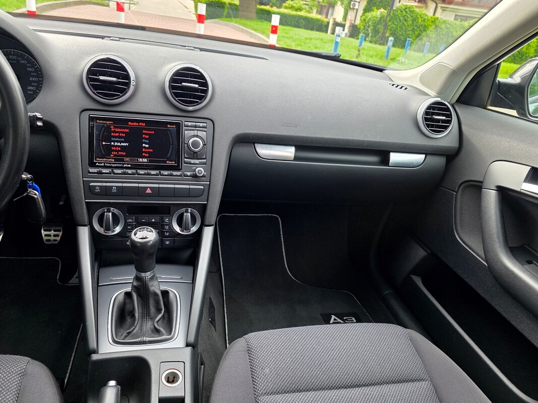 Elbląg Audi A3Silnik :BenzynaFULL Led Bi-xenon NAVI PDCOpłacony-ZarejestrowanyRok produkcji 2012