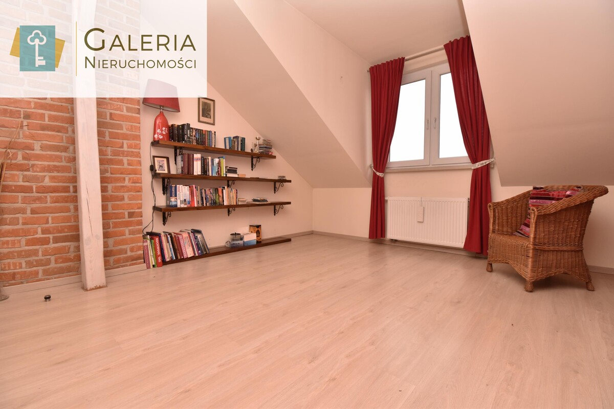 Elbląg GALERIA NIERUCHOMOŚCIZ pasji i miłości do nieruchomościNa sprzedaż: Duże, jasne mieszkanie z duszą i pięknym