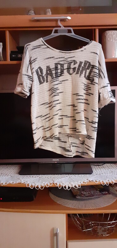 Elbląg Sprzedam odzież damską widoczna na zdjęciach za symboliczne 30zl. .. .. .ciuszki bez dziur I plam. .. .. .. ..