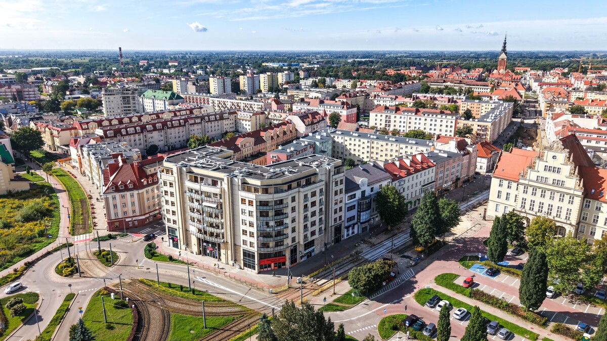 Elbląg DE FACTO NIERUCHOMOŚCITWÓJ ZAUFANY PARTNER! NOWOŚĆ! APARTAMENT NA UL.1-GO MAJA W ELBLĄGU 116,50M2 - SALON Z