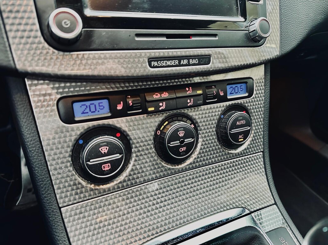 Elbląg Volkswagen Passat 2.0 R z 2009 roku, 200PS